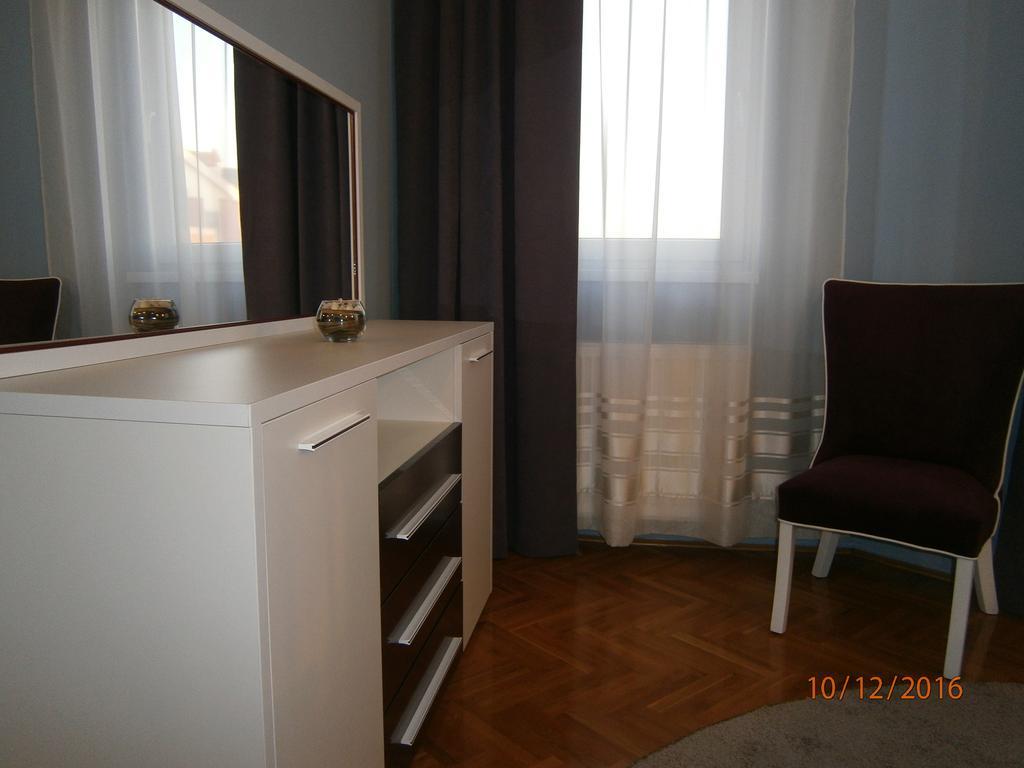 Apartment Azzuro Novi Sad Extérieur photo